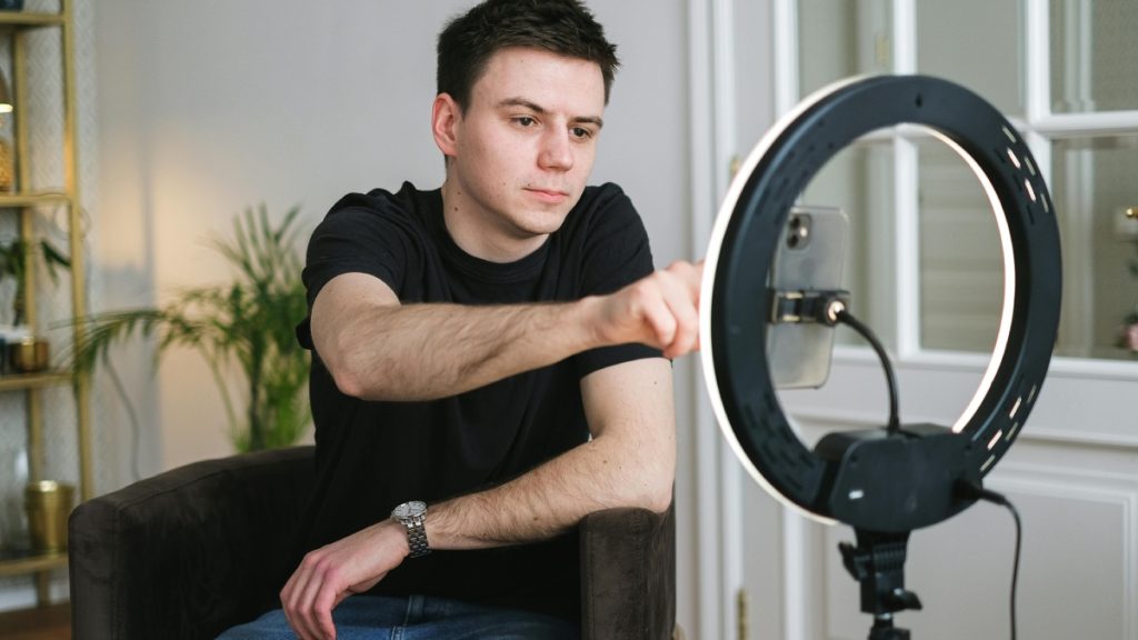 Vlogger Ne Demek? Kime Denir? Ne Çeker?