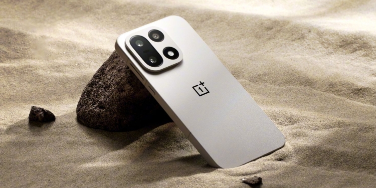 OnePlus 15 Dev Pili ve Gücüyle Beklentileri Aşıyor