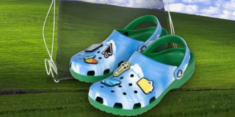 Windows XP Temalı Crocs Terlikler Satışa Sunuldu