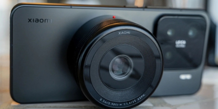 Akıllı Telefonlar Fotoğraf Kitleriyle Güçleniyor