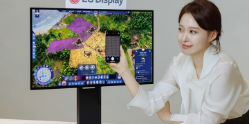 LG Display 27″ 4K OLED Panelini Tanıttı