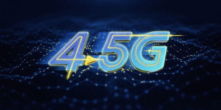 Aynı Fiyata 4.5G Amiral Telefon mu 5G Orta Segment mi?