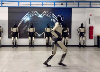 Elon Musk’ın Optimus Robotu Artık Koşabiliyor
