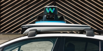 Waymo, İnsansız Taksilerinde Gemini’ı Test Etmeye Başladı
