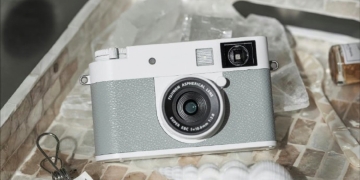 Fujifilm X Kompakt Kamera Film Modu ve 1 İnç Sensörle Geliyor