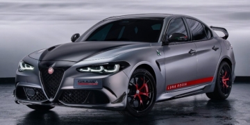 Alfa Romeo Giulia Quadrifoglio Yeni Özel Sürümünü Tanıttı