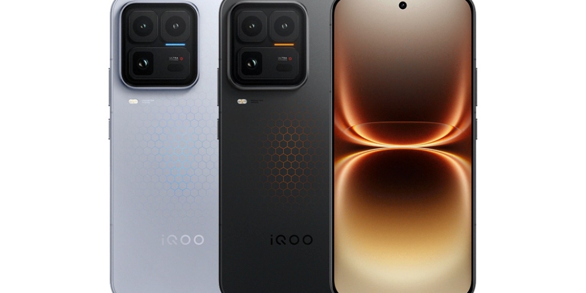 144Hz Ekrana Sahip iQOO 15 Ultra Tanıtıldı