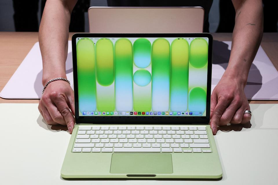 Apple’ın Yeni MacBook Stratejisi Rakipleri Zorlayabilir