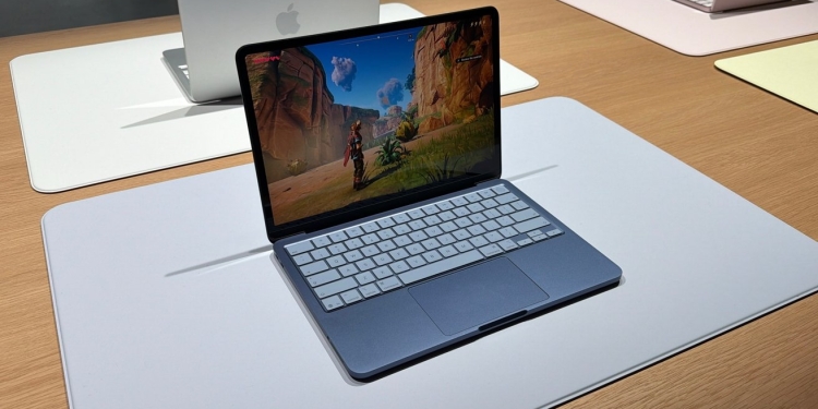 MacBook Neo Benchmark Sonuçları Ortaya Çıktı