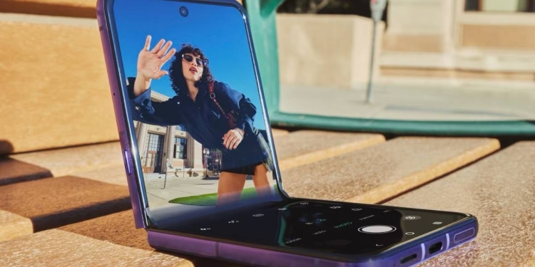 Motorola Razr 70 Serisi Tanıtıldı! Fiyatı Ne Kadar?