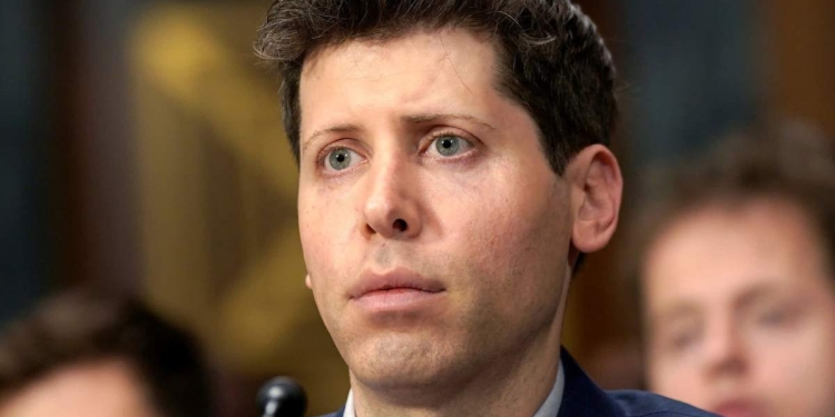 OpenAI CEO’su, Şüphelinin Hesabını Bildirmedikleri İçin Özür Diledi