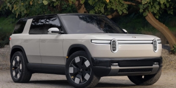 Rivian’a Otonom Sürüş İddiaları Nedeniyle Toplu Dava Açıldı