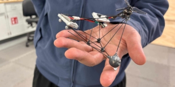 Northwestern Mühendisleri Neredeyse Görünmez Drone Geliştirdi