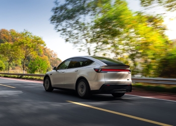 Tesla Model Y L