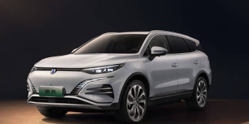 BYD Denza N8