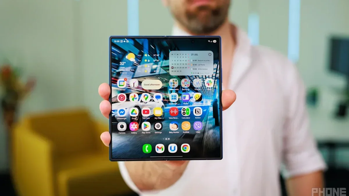 Galaxy Z Fold 8
