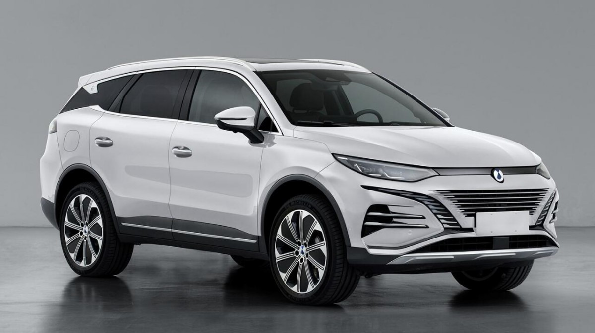 BYD Denza N8
