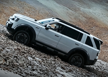 Freelander 8 Tibet’teki 6.002 Metrelik Tırmanışla Tarihe Geçti