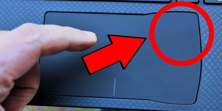 Laptop’un Touchpad’i Yerinden mi Çıktı? Hemen Kullanmayı Bırakın