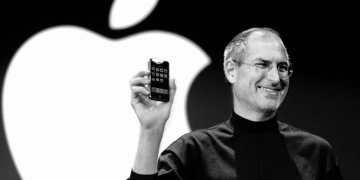 Apple Steve Jobs'In Yıllarca Savunduğu Kuralı Değiştirebilir